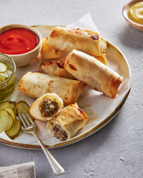 Air-fryer Cheeseburger Spring Rolls