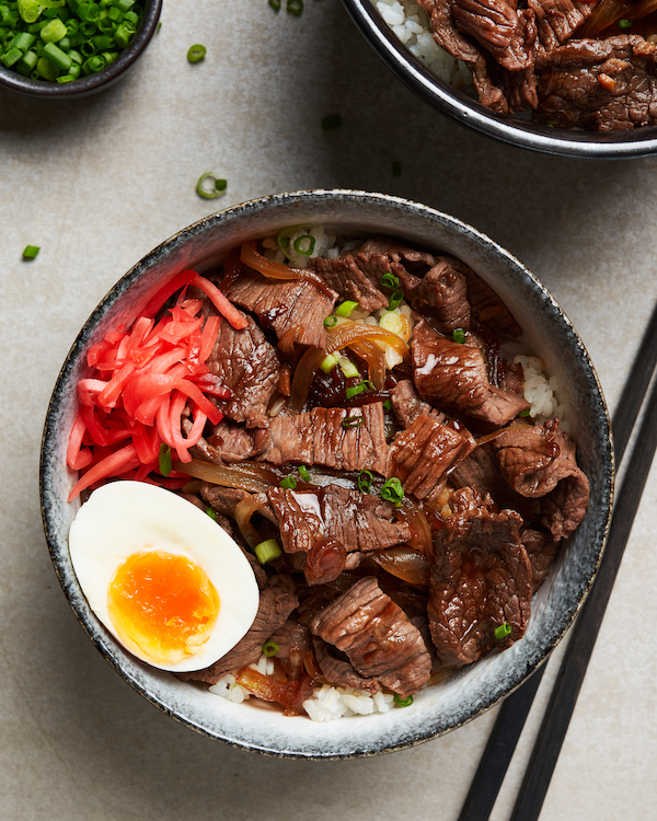 Gyudon (Japanese Beef Rice Bowl)