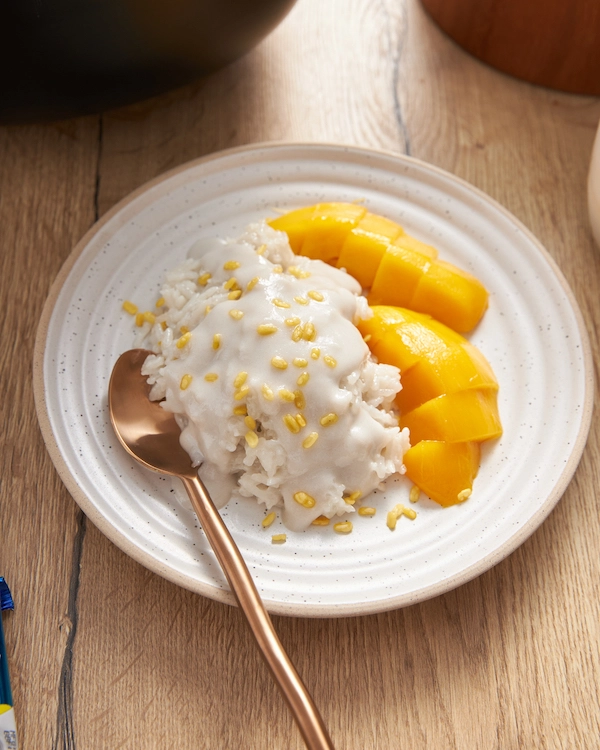 Rice-cooker Mango Sticky Rice